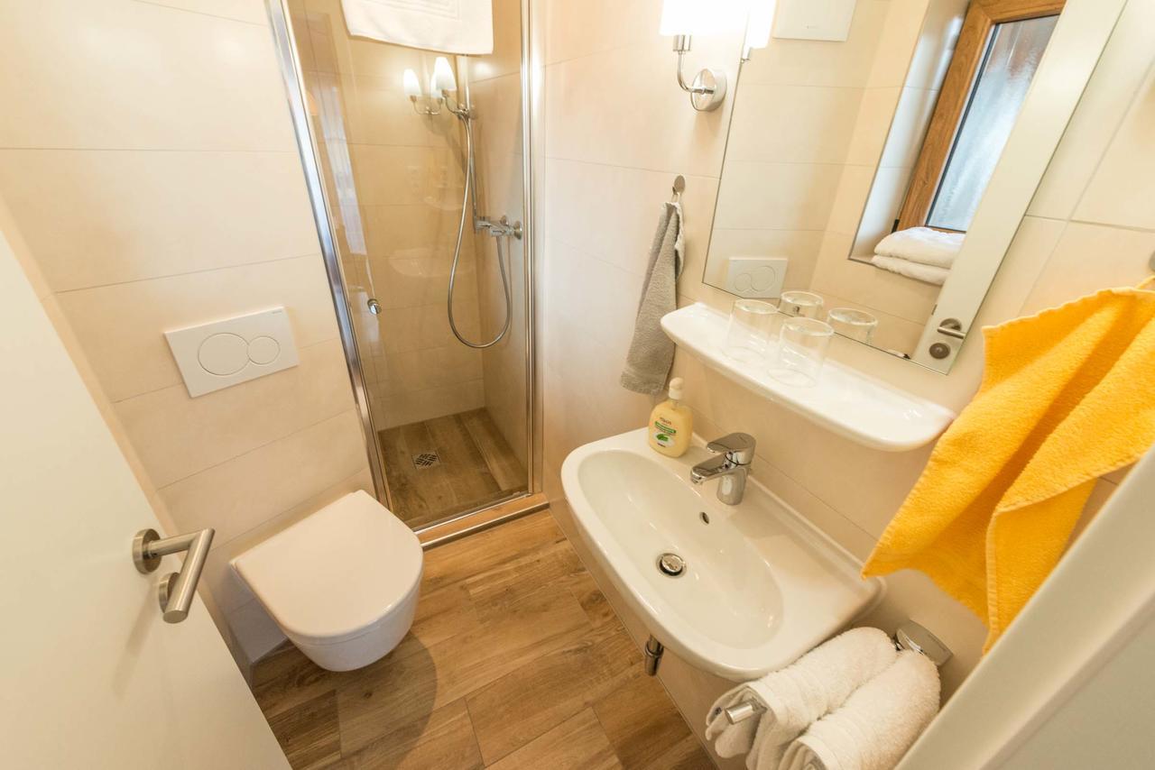 Ferienhotel Hahn Garni ルーポルディング エクステリア 写真