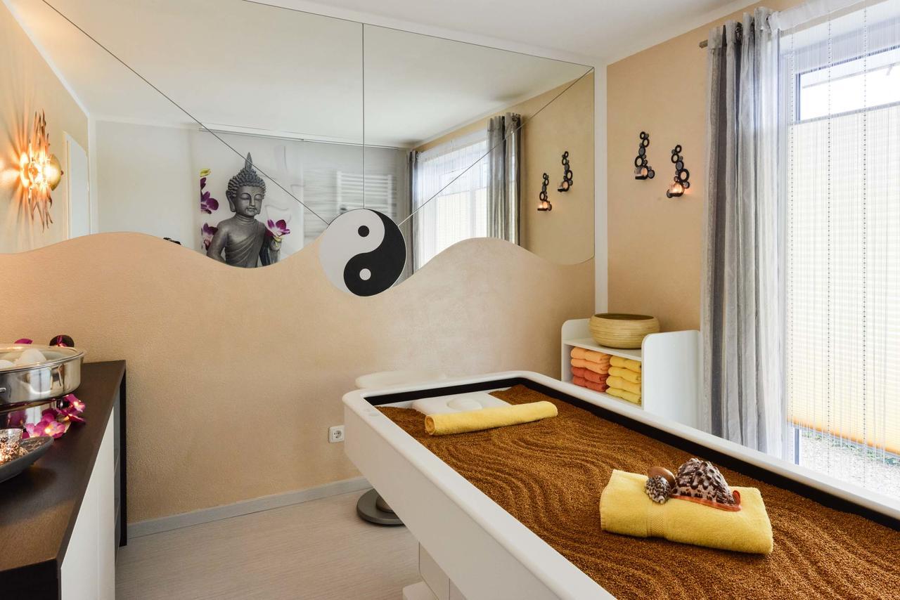 Ferienhotel Hahn Garni ルーポルディング エクステリア 写真