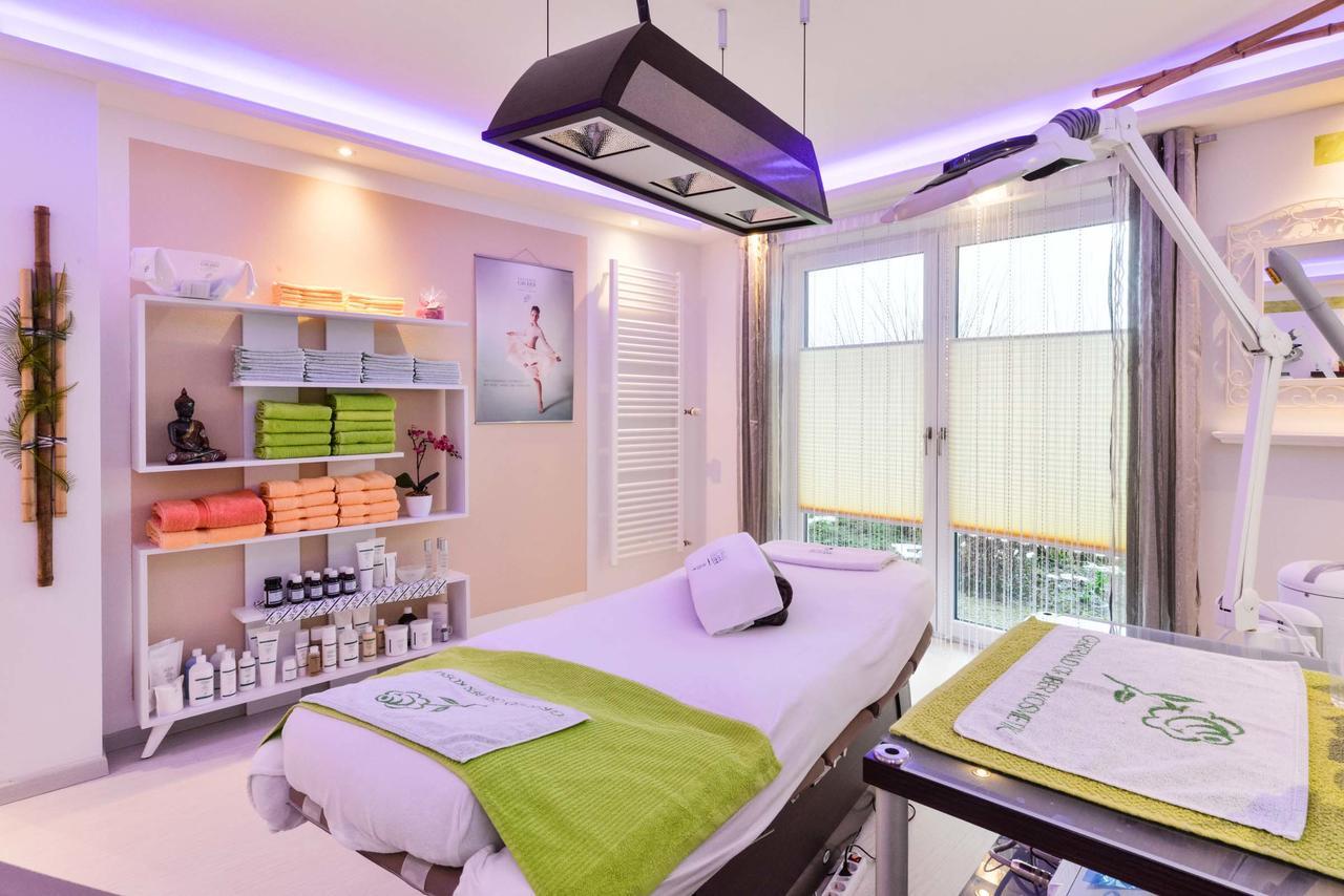 Ferienhotel Hahn Garni ルーポルディング エクステリア 写真