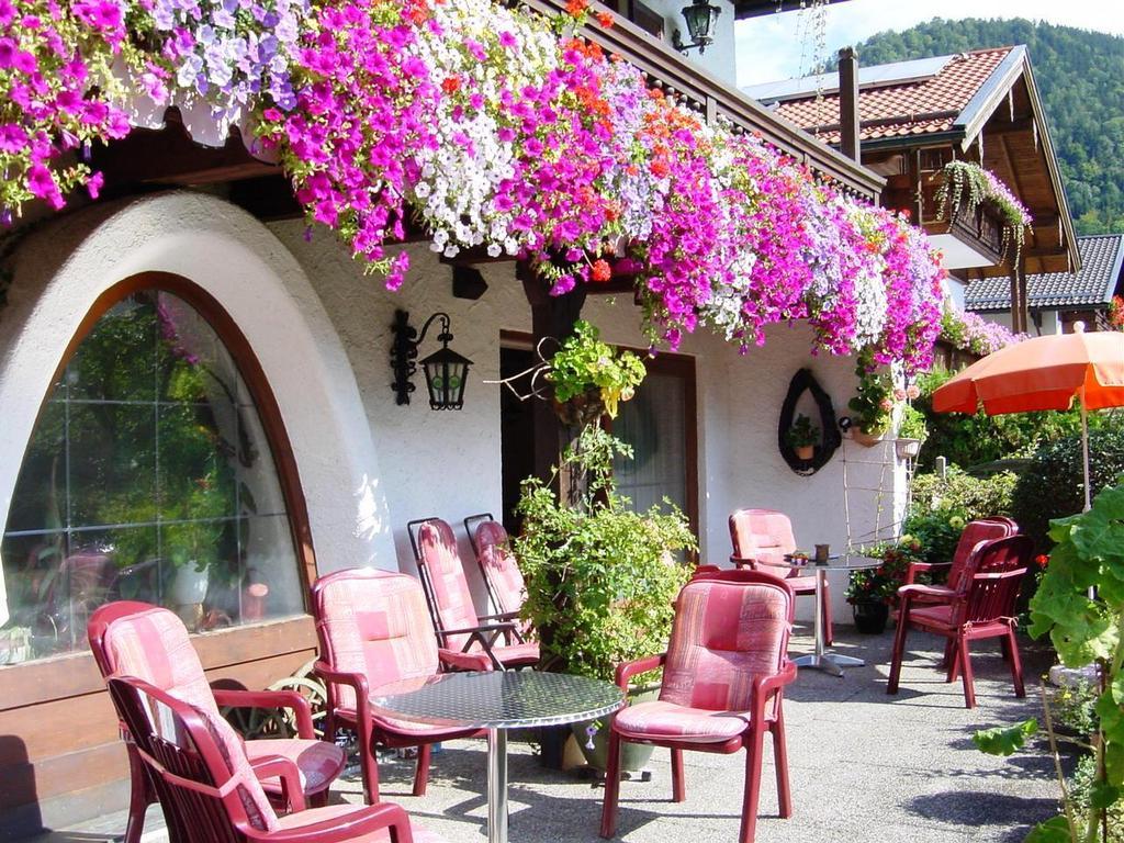 Ferienhotel Hahn Garni ルーポルディング エクステリア 写真